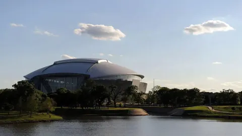 中国钢架雪车队夺得2025世锦赛混合团体铜奖